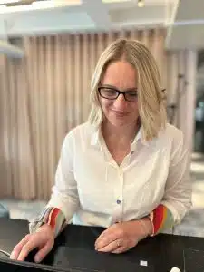 Picture of Jo Yarnall